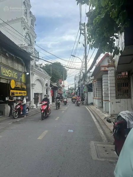 Nhà lầu mặt tiền nguyễn hữu cầu trung chánh hóc môn