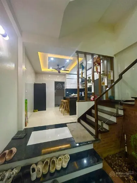 Bán nhà phố bùi thị xuân, hai bà trưng, dt 133m2/12tầng giá 163 tỷ