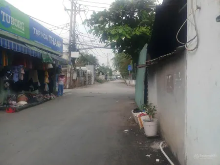 Bán đất đường bưng ông thoàn q9 dt 273m có 125m thổ cư giá 7 tỷ shr hàng xóm đông 0906 860 ***
