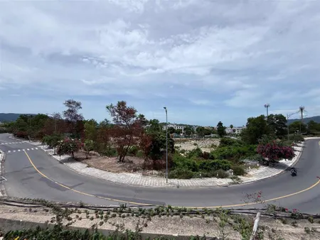 A483. tin nóng cơ hội sở hữu lô đất duy nhất đối diện vinperland diện tích 844,8m phong thuỷ