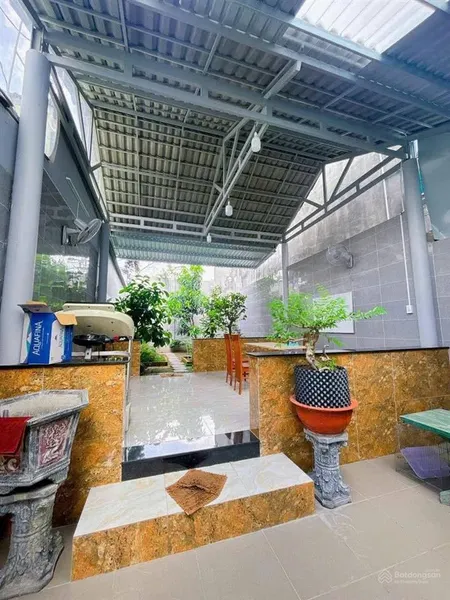Bán lô đất shr tặng nhà vườn ngay khu dân cư trung tâm thị trấn hóc môn ra song hành ql22 chỉ 150m
