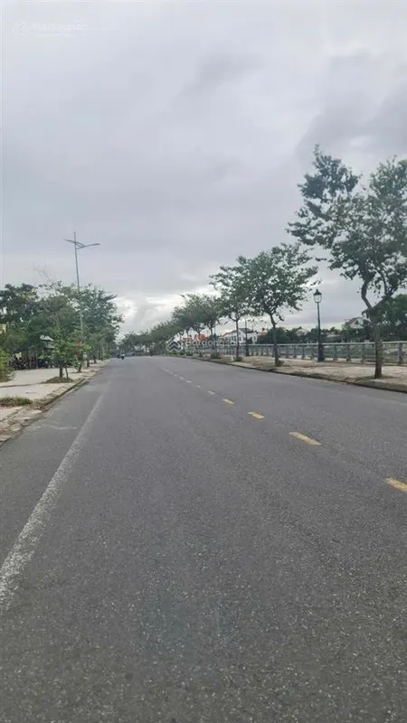Bán đất mặt tiền view sông đường hùng vương dt khủng 636m2 vị trí đắc địa tại hội an