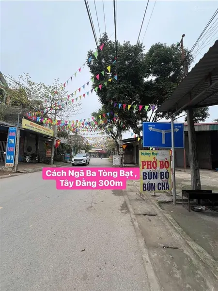Lô góc 2 mặt tiền đường asphan, cách đường nhựa 100m, chợ phòng không, ngã 3 tòng bạttây đằng 300m