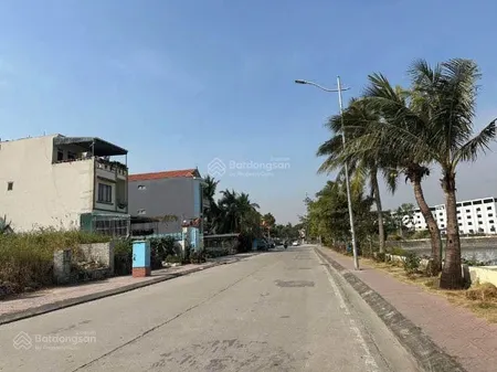 Bán lô đất lưng tựa núi mặt hướng hồ, phong thuỷ hữu tình mặt tiền đường hùng thắng