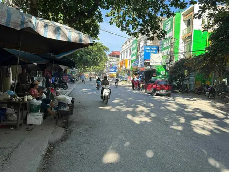 Đất vàng hiếm có mặt đường nguyễn tất thành, đối diện chợ trung tâm yên thế