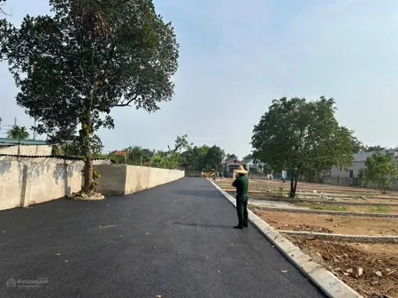 Chính chủ cần bán các lô 50 100m2 full thổ cư, ô tô vào tận đất, 600m ra agribank
