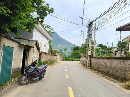 Đất minh quang bám mặt đường nhựa, vị trí buôn bán tốt, cách tl415 chỉ 300m, gần trường, chợ, ub xã
