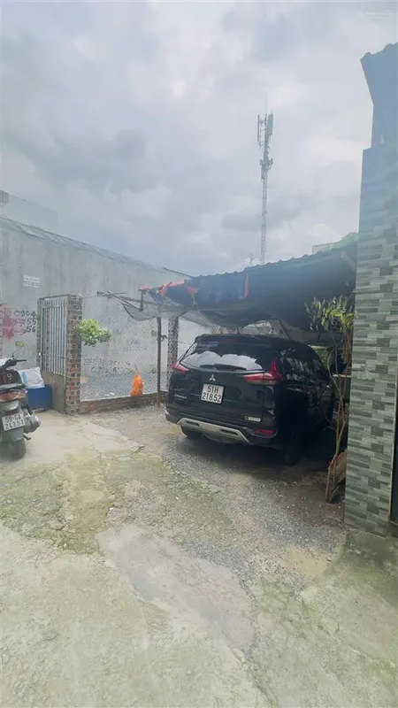 Đất ngay chợ hiệp bình, giá 5,5 tỷ/88,5m2.