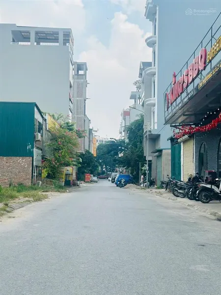 Chính chủ bán nhanh lô 70m khu 4,3ha vip toạ lạc tại trục chính của khu đất vàng kđt văn gia
