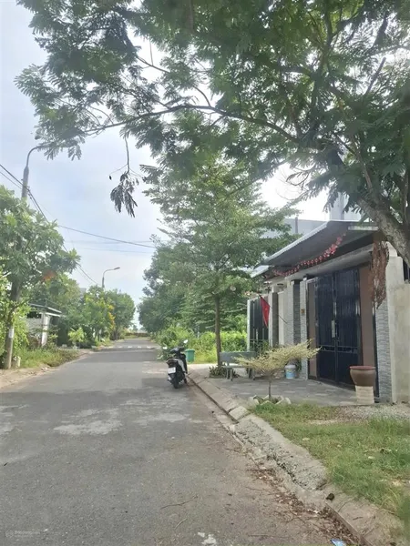 Bán lô đường 5.5m bàu cầu 27 hoà xuân giá tốt