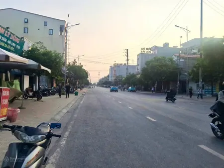 Bán đất kinh doanh cổng chính mặt đường ngô gia tự đhcn hà nội cơ sở 3