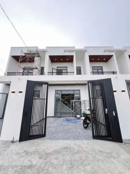HẠ GIÁ BÁN GẤP CĂN NHÀ GẦN ĐƯỜNG ĐỒNG KHỞI,SỔ RIÊNG THỔ CƯ ,CHỈ CẦN 600TR NHẬN NHÀ