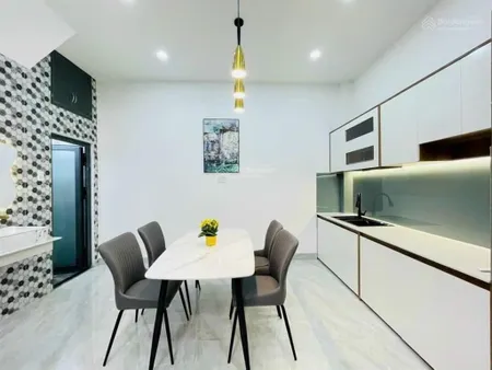 Bán gấp nhà võ văn ngân, thủ đức. giá 2,65 tỷ, dt 60m2, như 0766 372 ***, hẻm rộng thông