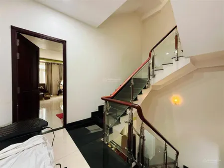 Mặt tiền kinh doanh đường b hiệp bình 4 tầng 15.2 tỷ