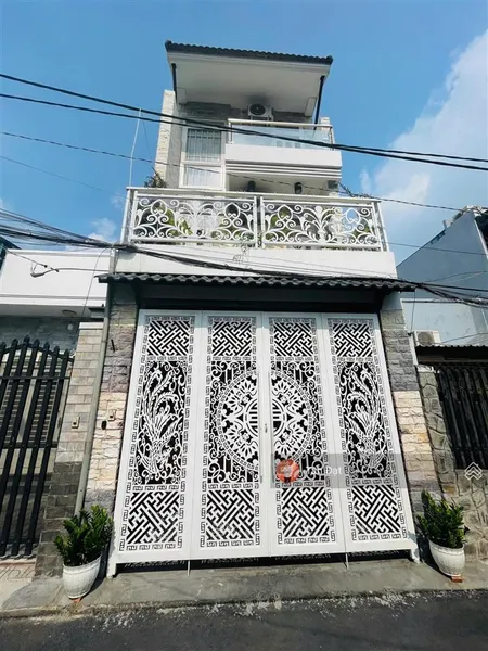 Nhà đẹp 3 tầng 80m2 hxh sân đậu xe hơi đường kha vạn cân, gần phạm văn đồng