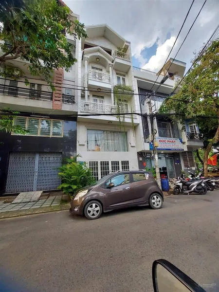 Nhà đẹp, hẻm 10m trần thị trọng, 4 tầng, chỉ 7,3 tỉ chủ bán