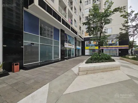Ngộp bank cần bán gấp căn shophouse sky center 5b phổ quang, dt 130m2 trệt, lửng giá bán 7,2 tỷ