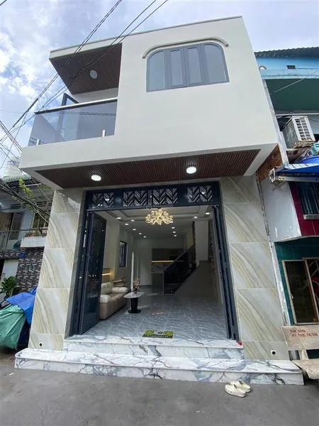 Góc 2 mt hẻm xe hơi bà hom, nhà đẹp ở liền