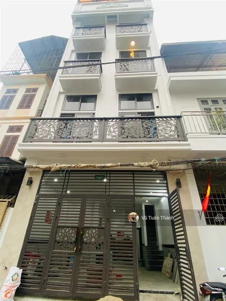 Bán gấp căn hộ dịch vụ mặt phốview chung cưvỉa hè oto tránh đỗthang máy12p khép kíngiá đầu tư