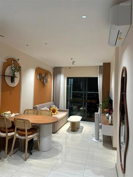 Đầu tuần khách gửi hàng bcons green view 51m2, 2pn 2wc, giá 2 tỷ (ntcb), giấy tờ em lo