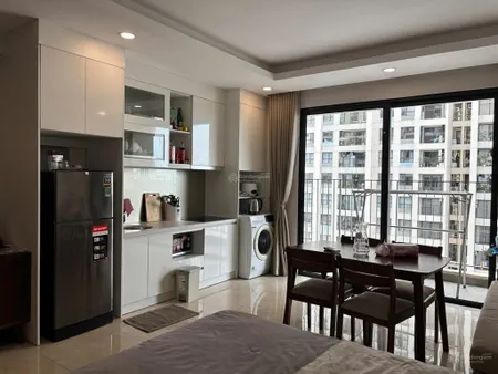 Chính chủ muốn sang nhượng lại căn studio tại vinhomes d'capital trần duy hưng 2,9t. 0971 461 ***