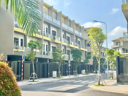 Bcons eden park dĩ an, khu nhà phố 4 tầng, sổ hồng riêng. thanh toán chỉ với 1ty150, vay 70%
