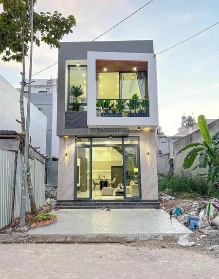Hot hot cần ra nhanh căn nhà 1 trệt 1 lầu giá rẻ
