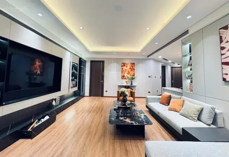 Bán căn hộ chung cư 17t6 hoàng đạo thúy, nhân chính 119m2, 3pn, 2wc. full đồ cao cấp, hiện đại.