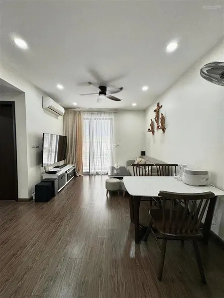 Mới! cần bán gấp căn hộ hoàng thành pearl 2pn, 80m2 view thoáng đẹp. giá 7 tỷ, bao tất phí