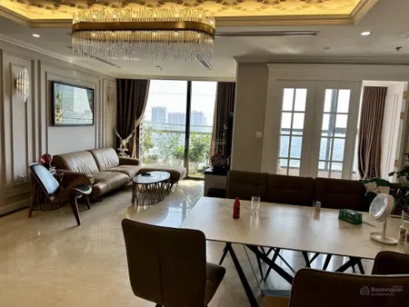 Chính chủ cần chuyển nhượng gấp căn hoa hậu c02 tại dự án golden palace diện tích 162m2, 4n 3wc