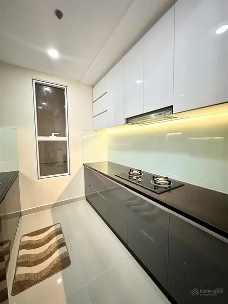 Cần bán gấp cc oriental plaza dt 104m2 3pn 2wc full nt có sổ giá 5 tỷ 0795 570 *** tuấn