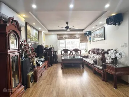 Bán chch 130 nguyễn đức cảnh ,hoàng mai ,dt 130m2 ,3 pn ,2vs ,căn góc 3 ban công thoáng giá 8,6tỷ