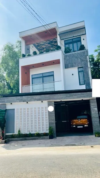 Bán nhà 105.4m² ngang 8m giá 4 tỷ Phường Chánh Hiệp 0815422197