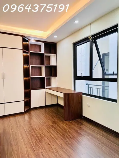 bán nhà bồ đề long biên 32m2 5 tầng ngõ gần ô tô giá nhỉnh 5 tỷ