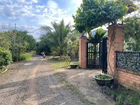 3040m2 vườn bưởi, chôm chôm tại long khánh, có nhà nhỏ, đường ô tô thông, giá chỉ 700 triệu/sào