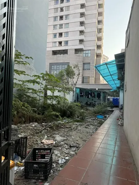 Bán đất xuân la kinh doanh ô tô tránh 140m giá 20.8 tỷ