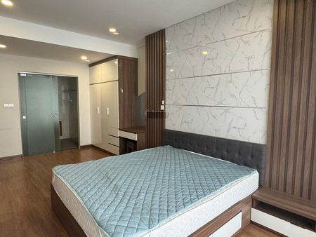 Chính chủ cho thuê căn góc trục "hoa hậu" 3 ngủ ở Discovery Cầu Giấy, giá tốt chỉ 19 triệu/tháng