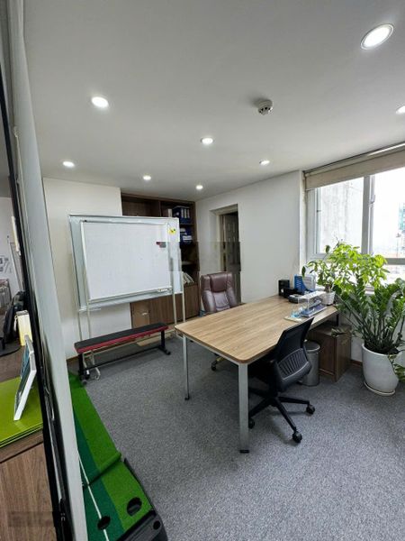Siêu hot! Sàn VP 150m² mặt phố Phạm Ngọc Thạch giá rẻ nhất khu vực, cả sàn giá chỉ 18tr/th