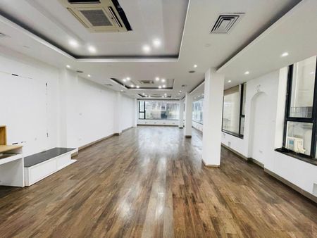 Cho thuê văn phòng cực đẹp mặt phố Tây Sơn 100m2 giá chỉ 17,5tr