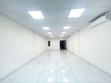 Chính chủ cho thuê Vp 70m2 ở mặt đường Trần Vỹ - Cầu Giấy (có PCCC đầy đủ, có chỗ để oto)