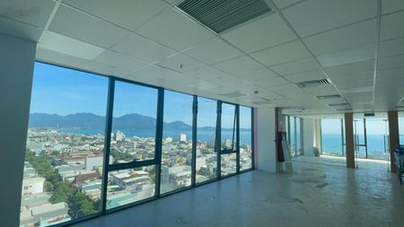 Văn phòng View biển, diện tích 500-1000m2, giá chỉ 130.000/m2