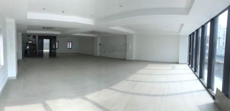 Cho thuê văn phòng phố ô Chợ Dừa, Đống Đa, Hà Nội, DTSD 150m2 200m2, giá từ 38tr - 50tr/tháng