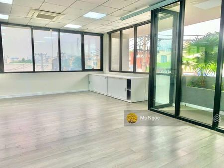 Cho thuê văn phòng mới tại Quận 1. Diện tích 80m2 - 120m2 vs 200m2, Nguyễn Thái Bình, Quận 1