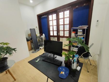 Cho thuê văn phòng 20m2, 3 triệu VND tại Nguyễn Văn Huyên, Nghĩa Tân, Cầu Giấy, Hà Nội