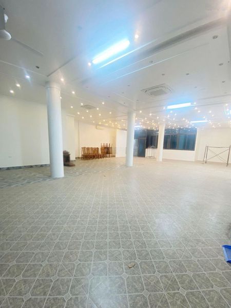 Sàn 200m2 mặt phố Bắc Cầu, Ngọc Thụy, Long Biên, 17tr/t
