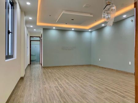 Cho thuê toà nhà gần Xô Viết Nghệ Tĩnh . 7 tầng . Thang máy . Pccc đầy đủ