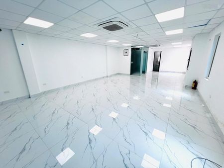 Cho thuê sàn văn phòng - số 14 ngõ 196 cầu giấy( 85 nguyễn văn huyên), dt 80m2.