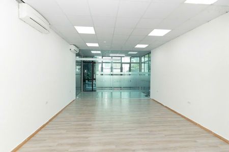 Cho thuê văn phòng Nguyễn Xiển 60m² Giá chỉ 7,5 triệu/tháng Vị trí đẹp, đầy đủ tiện ích