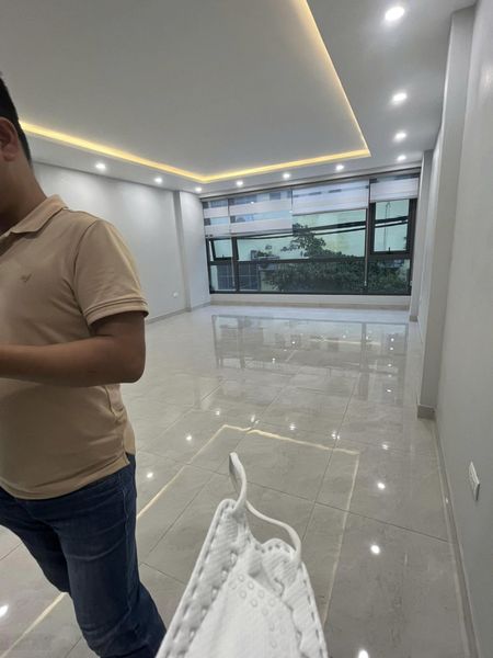 Cho thuê văn phòng sạch đẹp tại Thanh Bình - Mỗ Lao, 50m2/tầng, thông sàn