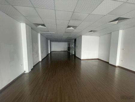 Cho thuê văn phòng tại Phố Bà Triệu, 40 triệu, 150 m2, giá tốt